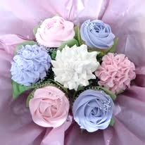 Fresh Cupcake Bouquet (48 Hours' Notice)